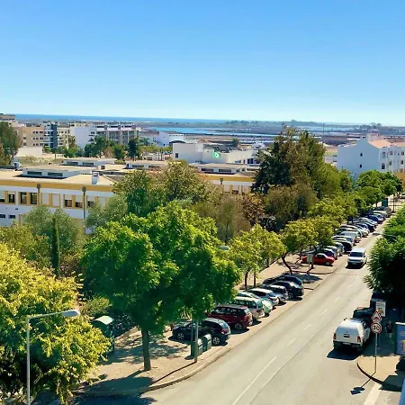Apartment 3-bed In Town Centre With Beach Access! Tavira