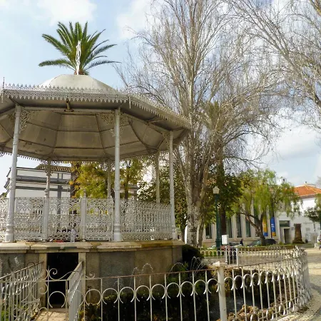 3-bed In Town Centre With Beach Access! Tavira
